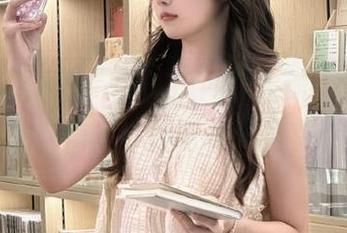 “17吃瓜网”导航，真的是个无底洞，信息多到眼花，真有点迷了。
