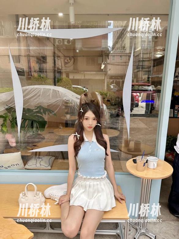 线路不常走的17吃瓜网，官网上有啥新鲜事儿？