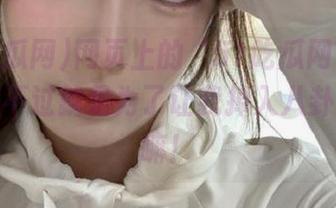 网页上的“51吃瓜网”下载链接，不过就是为了让我掉入八卦的漩涡嘛！
