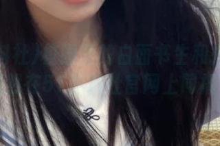 校园里的白面书生和摇滚潮男，居然在51黑料社官网上同框了！