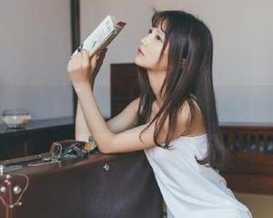 一边刷“718娱乐”，一边直达脑海里的八卦小剧场