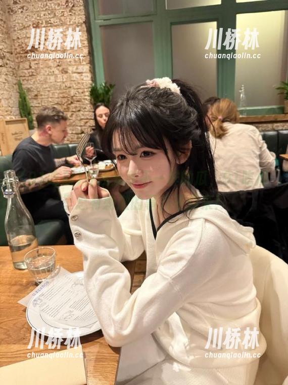 在线分享不一样的瓜，91吃瓜里总有刺激的事儿等你来！
