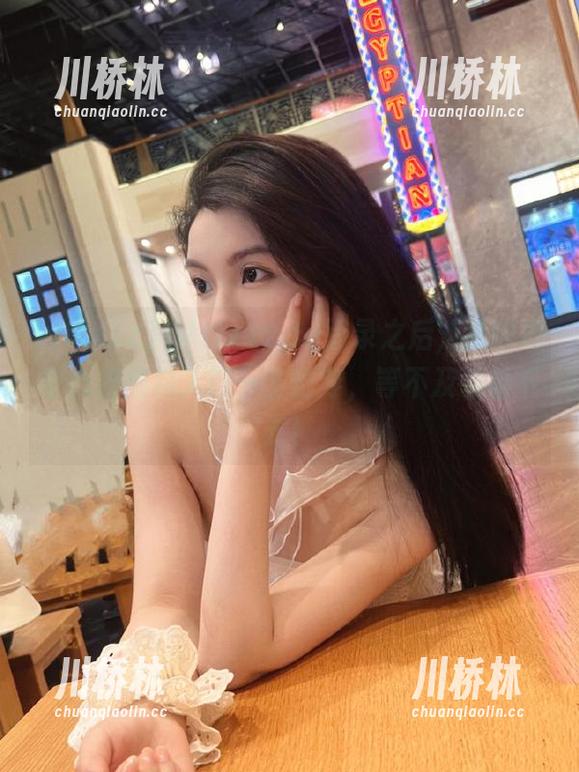 在tttzzz.su登录之后，我的好奇心被黑料入口一击击穿，等不及要看下去！