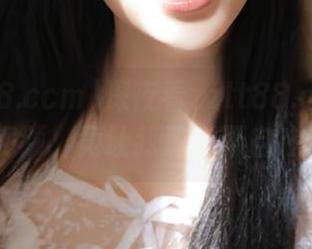 深夜看zztt88.ccm的黑料视频，竟让我浑身不自在……