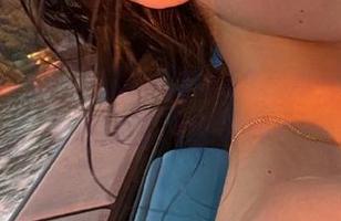 不下载zzzttt52，难道要用瞳孔来捕捉八卦飞舞？