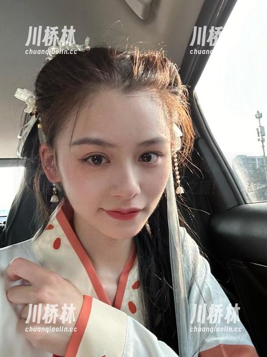 只需指尖滑动，五一吃瓜网站带你体验‘免费版’吃瓜之旅！