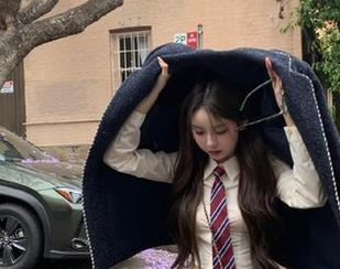 五一吃瓜群众官网：看别人吃瓜，我却默默给自己加菜！