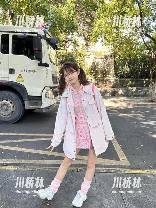 下载吃瓜网，今天的热门瓜都等着你来啃！