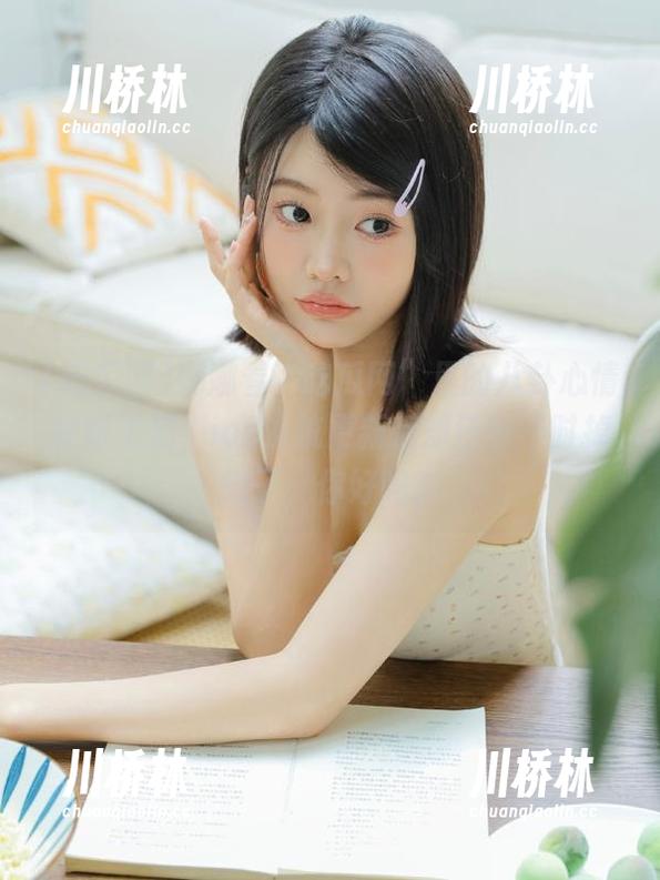 娜娜看“吃瓜网”里的八卦心情好到飞起，ios系统更新后却还时不时掉链子，你好吗？