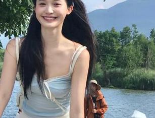 收藏千万条吃瓜黑料，在线等你来翻牌！
