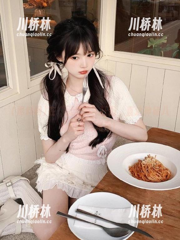 在“黑料网”狂逛，直达神秘八卦的幽暗角落！