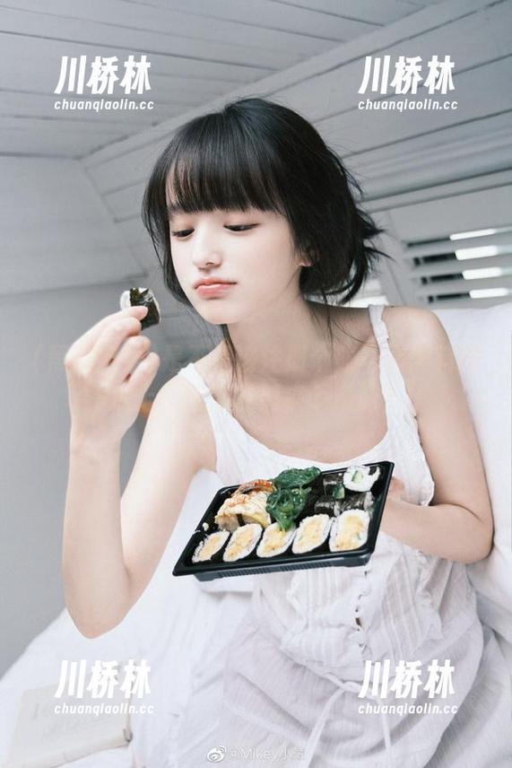 是不是该注册个账号在黑料网址上，跟瓜友们来个漫游？