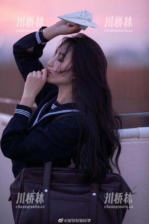 传送门在这儿，黑料网正能量陪你熬夜，不怕没人聊天！
